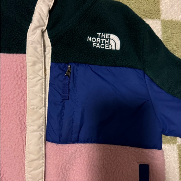 The North Face Fleece Mashup Jacket - Girls' pink, green, blue size medium 10 - Picture 3 of 5